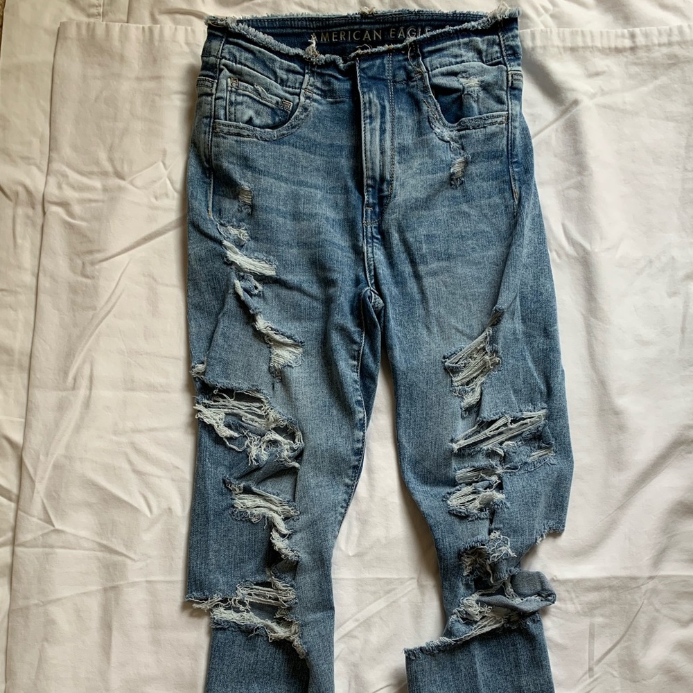 American Eagle High Waisted Jeans